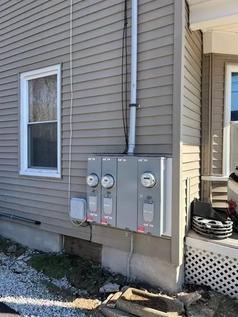 18 Dean St, Warren, MA 01083 photo 5