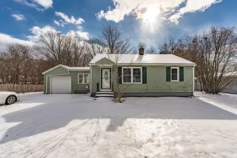 444 Westfield Rd, Holyoke, MA 01040