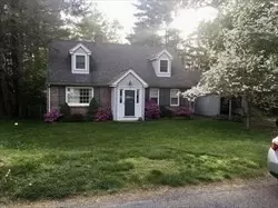 15 Blue Hills Rd, Amherst, MA 01002