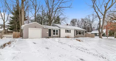 35 Lenn Rd, Springfield, MA 01118