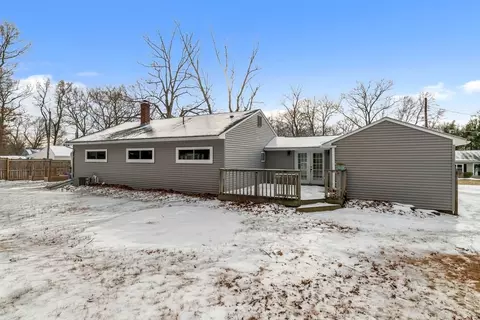 Exterior - 35 Lenn Rd, Springfield, MA 01118 photo 1 of 4