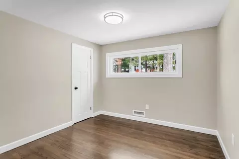Bedroom - 35 Lenn Rd, Springfield, MA 01118 photo 2 of 3