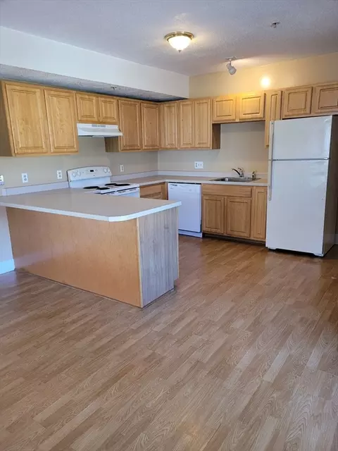 48 North St #3, Ware, MA 01082