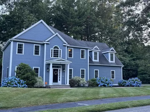 11 Deer Path, Natick, MA 01760 photo 2