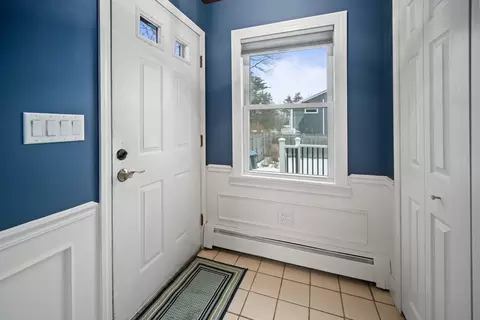 Entry Way - 7 Sheridan Ave, Maynard, MA 01754 photo 1 of 1