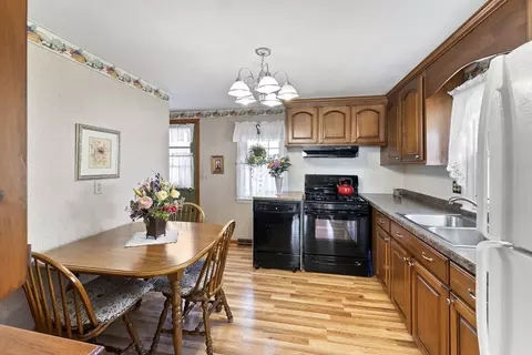 252 Mallowhill Rd, Springfield, MA 01129 photo 8