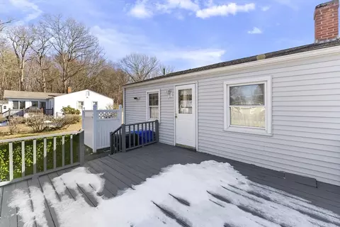 252 Mallowhill Rd, Springfield, MA 01129 photo 3