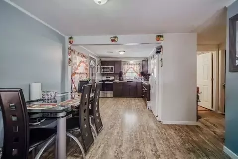 132 Croyden Ter, Springfield, MA 01104 photo 13