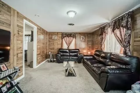 132 Croyden Ter, Springfield, MA 01104 photo 6