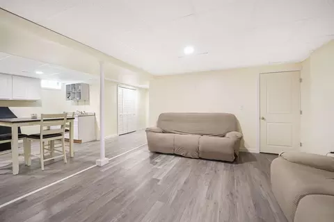 33 Commonwealth Ave, Fall River, MA 02721 photo 14