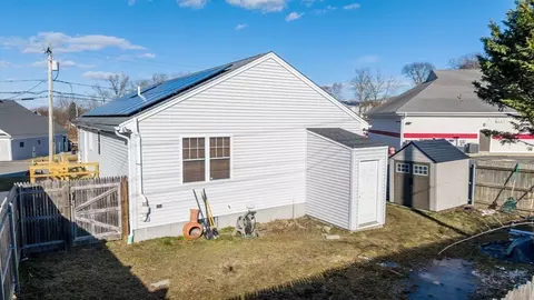 33 Commonwealth Ave, Fall River, MA 02721 photo 18