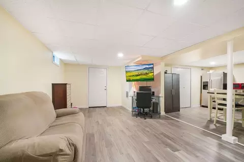 33 Commonwealth Ave, Fall River, MA 02721 photo 13