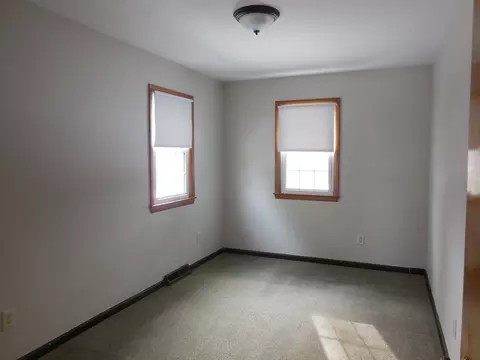 Bedroom - 77 Austin St, Chicopee, MA 01013 photo 2 of 2