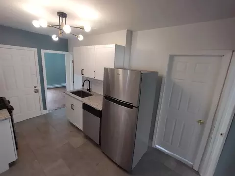 786 Social St, Woonsocket, RI 02895 photo 8