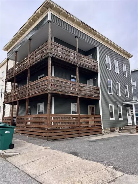 786 Social St, Woonsocket, RI 02895 photo 6