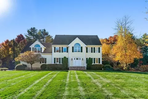 227 Mohawk Rd, Raynham, MA 02767