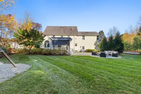 227 Mohawk Rd, Raynham, MA 02767 photo 39