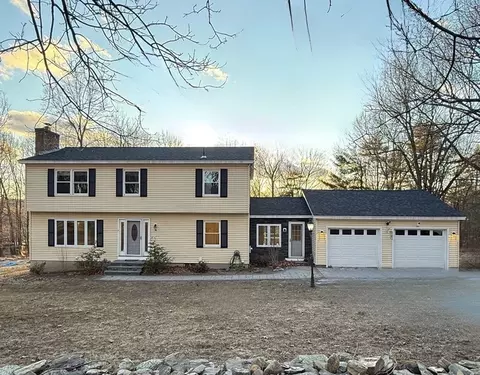 36 Legate Hill Rd, Sterling, MA 01564