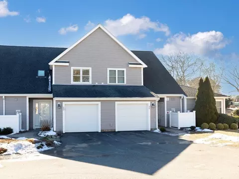 22 Southcliff Dr #22, Plymouth, MA 02360