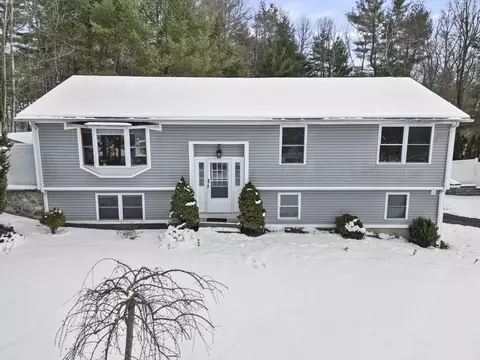 5 Circle Dr, Wilbraham, MA 01095
