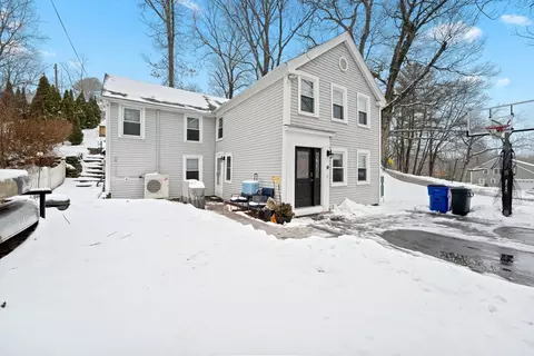 Exterior - 14 Boston Rd, Sutton, MA 01590 photo 2 of 3