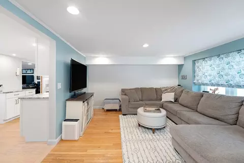 Living - 14 Boston Rd, Sutton, MA 01590 photo 2 of 2