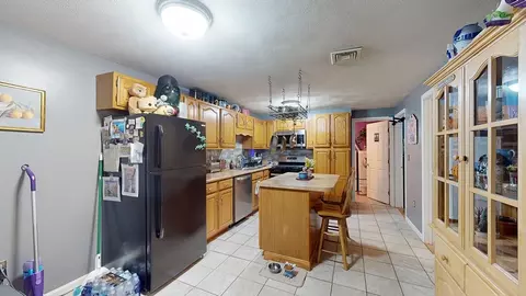 35 Jones St #1, Fall River, MA 02720 photo 7
