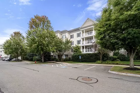 416 John Mahar Hwy #3202, Braintree, MA 02184