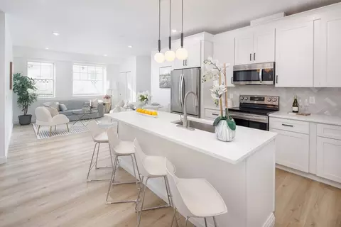 5 Oakhurst St #1, Boston, MA 02124