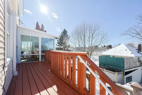 6 Reynard St, Gloucester, MA 01930 photo 4