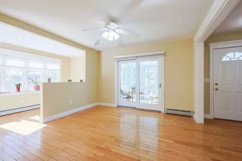6 Reynard St, Gloucester, MA 01930 photo 17