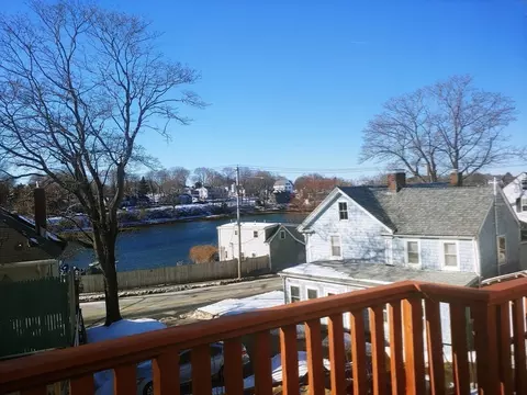 6 Reynard St, Gloucester, MA 01930 photo 7