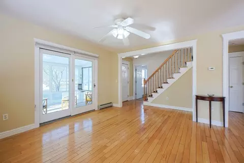6 Reynard St, Gloucester, MA 01930 photo 29