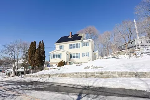 6 Reynard St, Gloucester, MA 01930