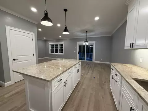 22 Cooper Rd, Webster, MA 01570 photo 9