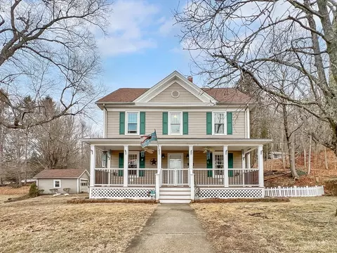 77 Church St, Gilbertville, MA 01031