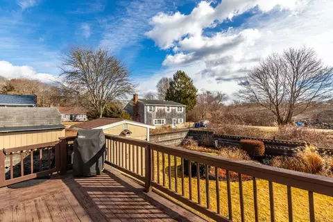 Exterior - 12 Arthur St, Wareham, MA 02532 photo 8 of 12