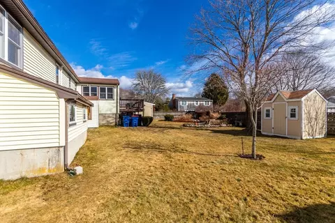 Exterior - 12 Arthur St, Wareham, MA 02532 photo 7 of 12