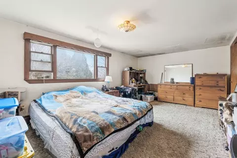 Bedroom - 33 Webster Ave, Beverly, MA 01915 photo 8 of 10