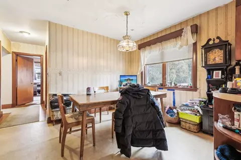 Dining - 33 Webster Ave, Beverly, MA 01915 photo 1 of 2