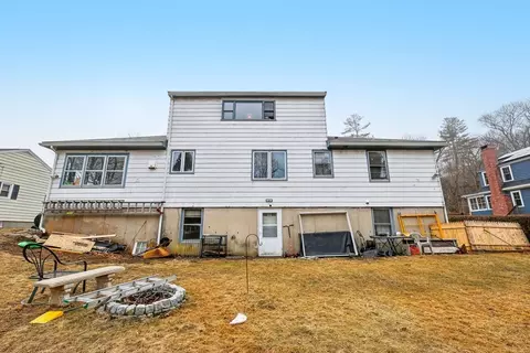 Exterior - 33 Webster Ave, Beverly, MA 01915 photo 4 of 6