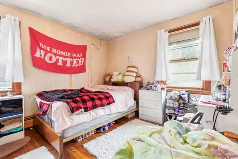 Bedroom - 33 Webster Ave, Beverly, MA 01915 photo 6 of 10