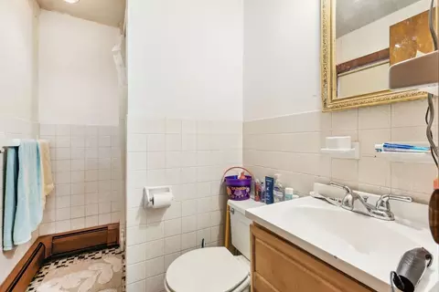 Bath - 33 Webster Ave, Beverly, MA 01915 photo 2 of 2