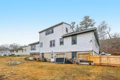 Exterior - 33 Webster Ave, Beverly, MA 01915 photo 5 of 6
