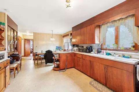 Kitchen - 33 Webster Ave, Beverly, MA 01915 photo 3 of 3