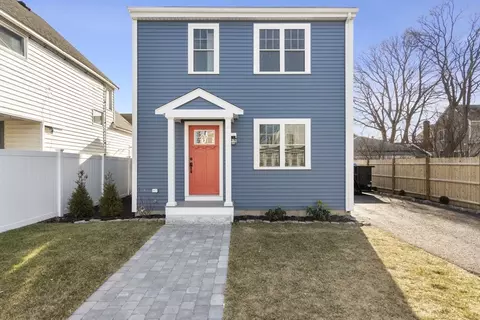 11-13 Bell St, Quincy, MA 02169
