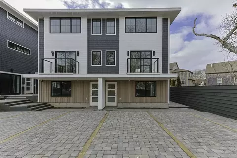 50 Nelson Ave #2, Provincetown, MA 02657