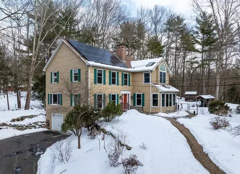 469 Sylvester Rd, Northampton, MA 01062