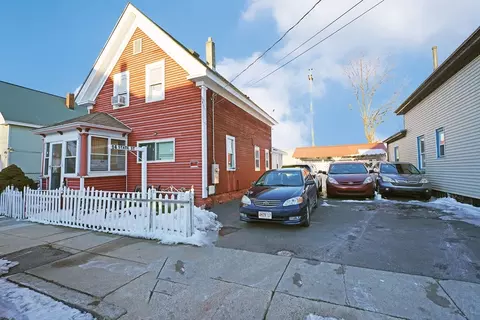 14 State St, Lawrence, MA 01843