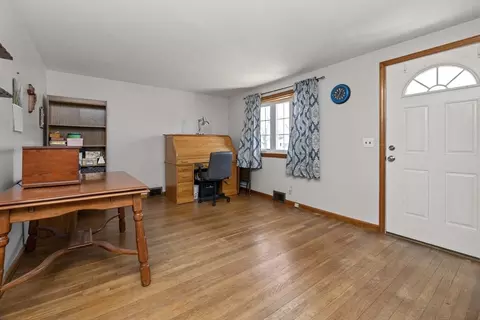 43 Lorimer St, Chicopee, MA 01013 photo 12